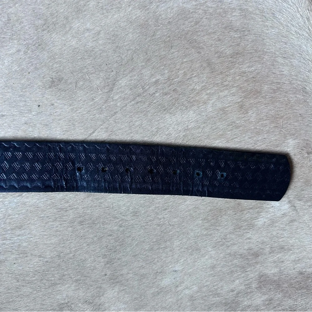 Guide Gear size 34 Black Tooled Leather Belt